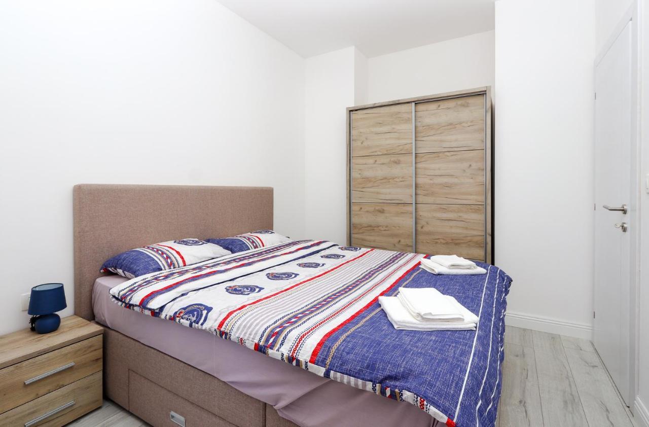 Apartment Sidro Petrovac Екстер'єр фото