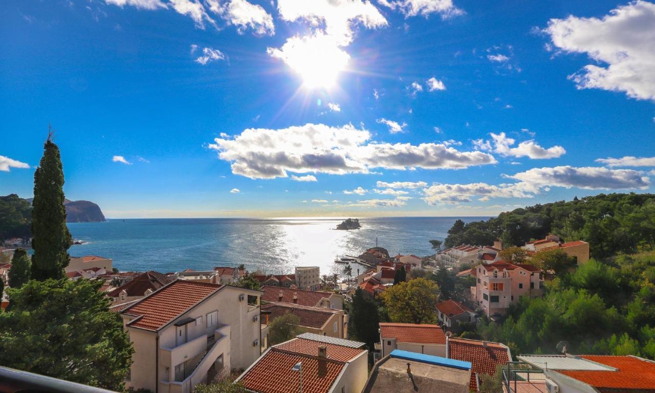 Apartment Sidro Petrovac Екстер'єр фото