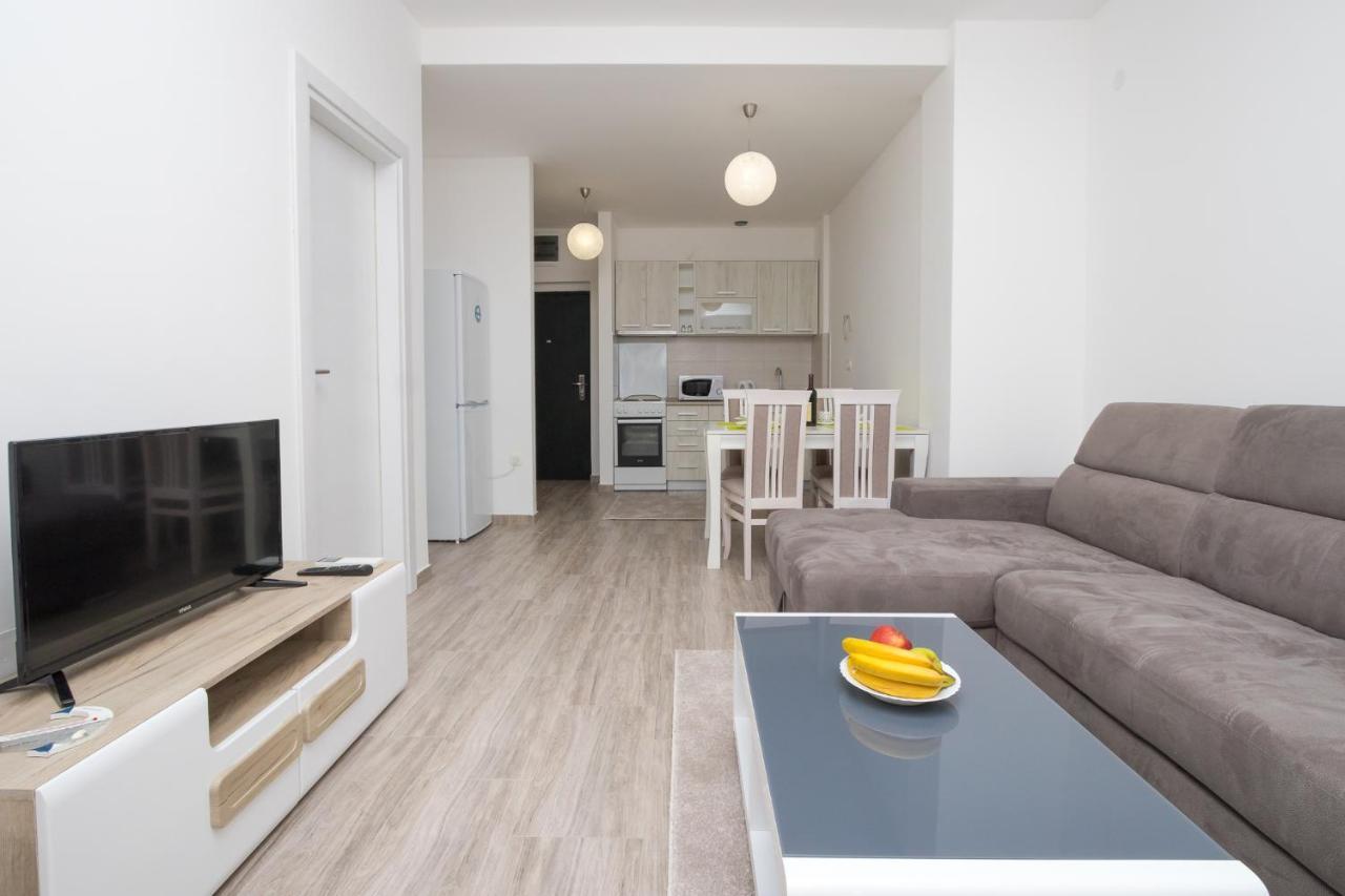 Apartment Sidro Petrovac Екстер'єр фото