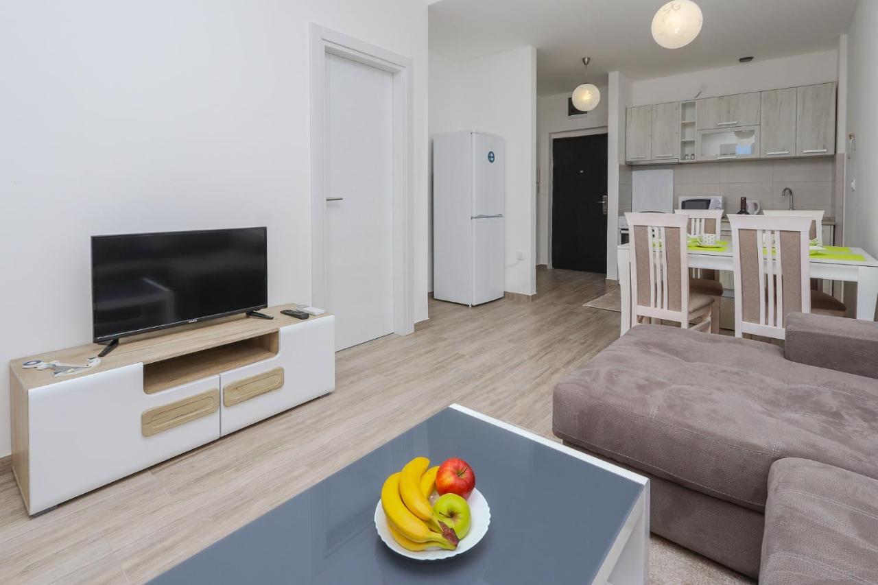 Apartment Sidro Petrovac Екстер'єр фото